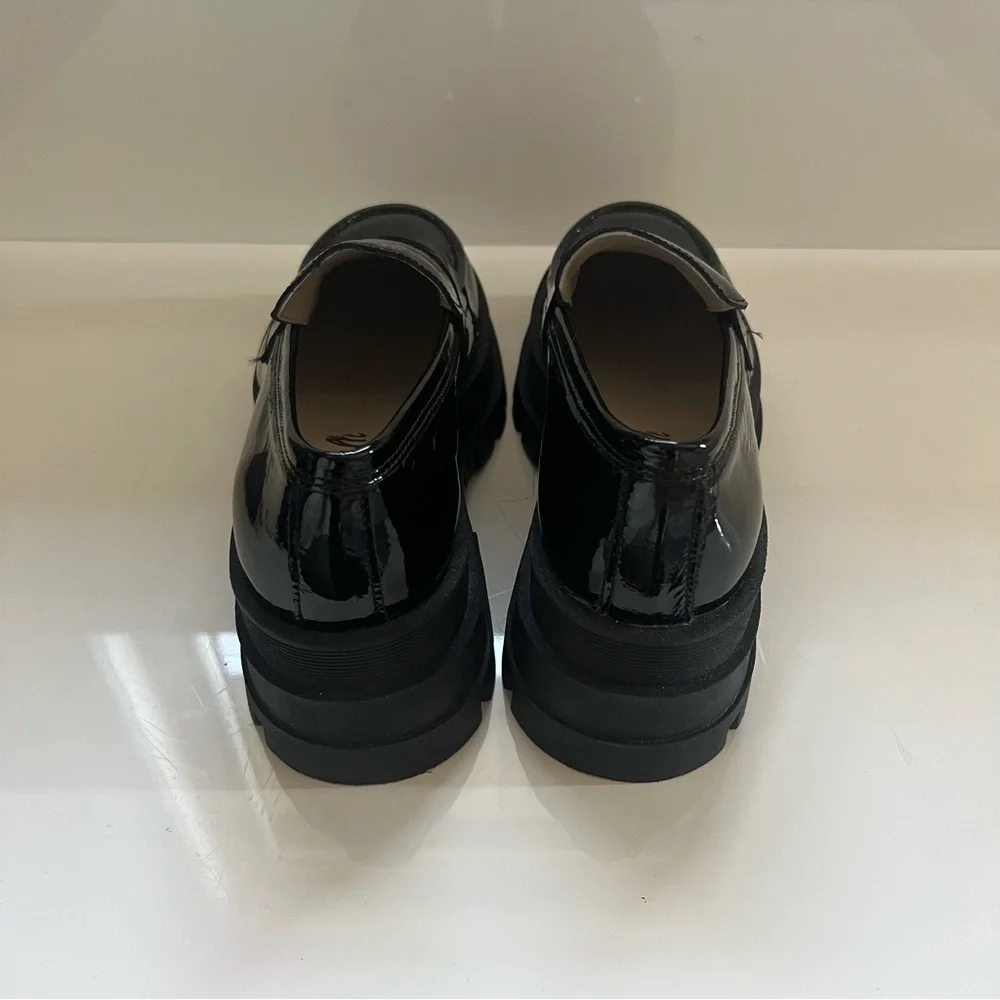 L'INTERVALLE Lydia Black Patent Leather Loafers - Picture 3 of 10